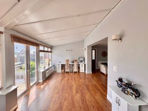 Photo 16- click for photo gallery